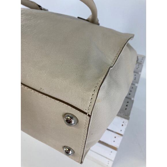 MICHAEL KORS HAMILTON LARGE IVORY LEATHER SHOULDER BAG - Picture 12 of 16